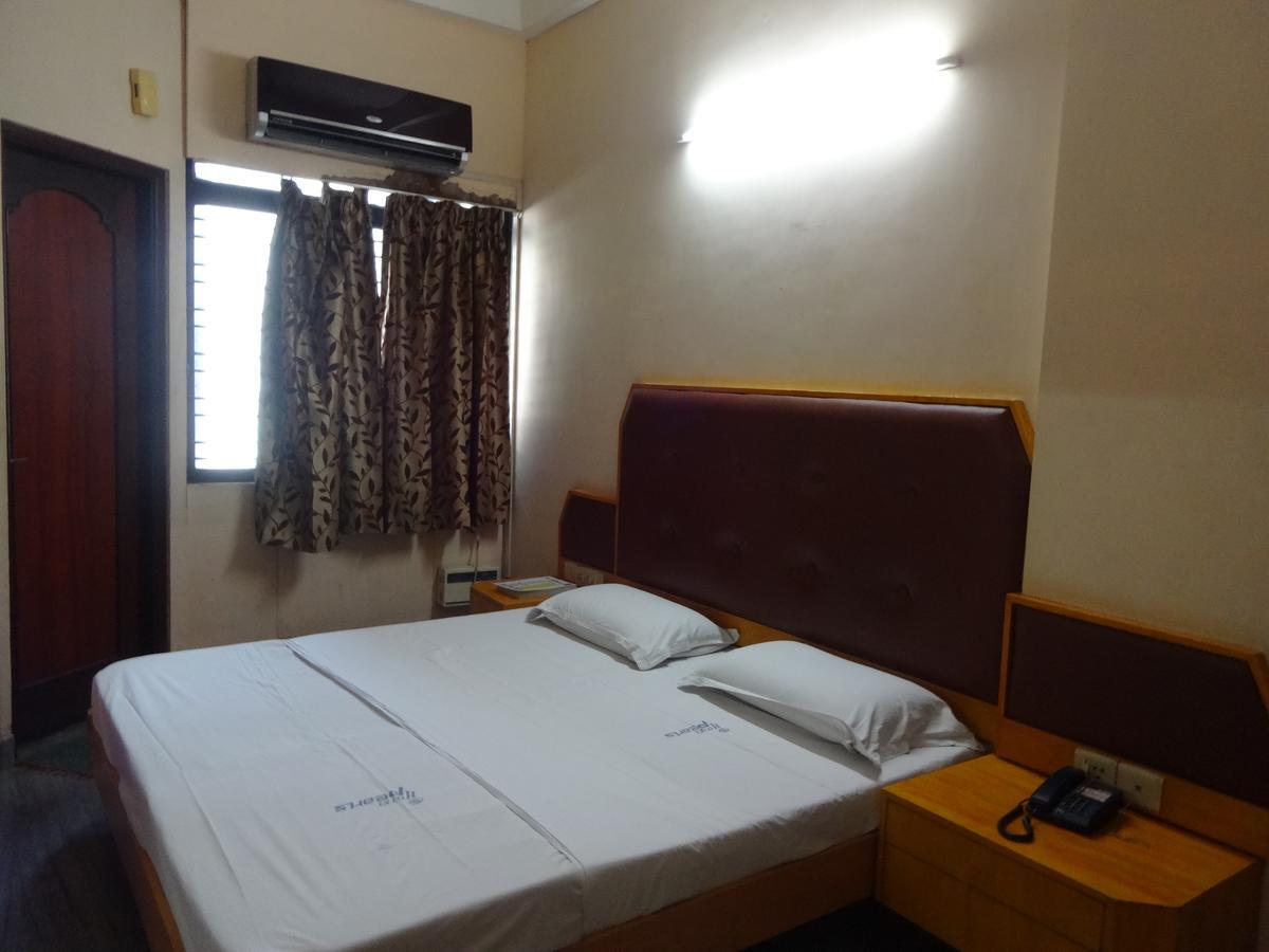 Hotel Pearls Madurai Exterior photo